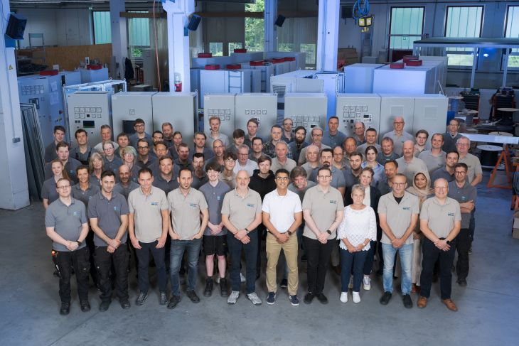 Ein Gruppenfoto mit der Belegschaft